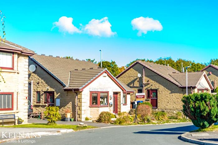 3 Bedroom Detached Bungalow For Sale In Park View Close, Brierfield, Nelson, BB9