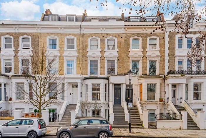 2 Bedroom Flat To Rent In St. Charles Square, North Kensington, W10