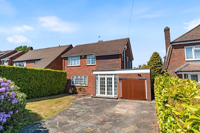 3 Bedroom Detached House For Sale In Westcott Way, Cheam, SM2