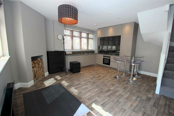 2 Bedroom Flat To Rent In St Thomas Street, OX1