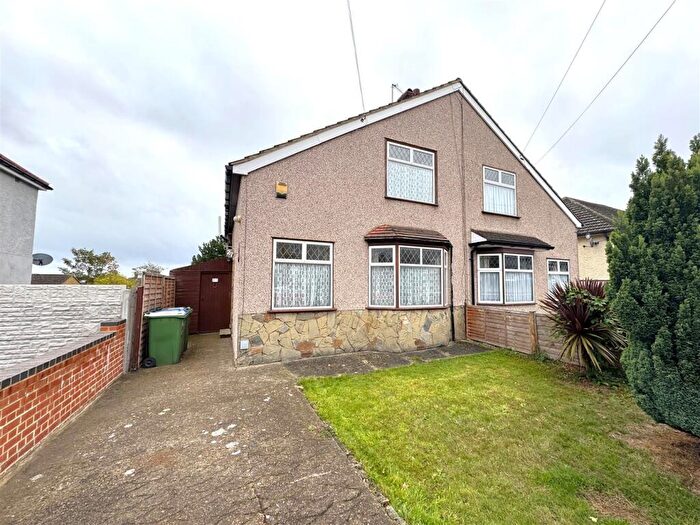 3 Bedroom Semi-Detached House For Sale In Orchard Avenue, Belvedere, DA17