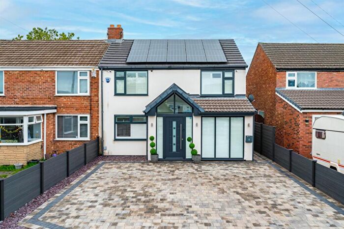 4 Bedroom Semi-Detached House To Rent In Marshallsay, Formby, Liverpool, L37