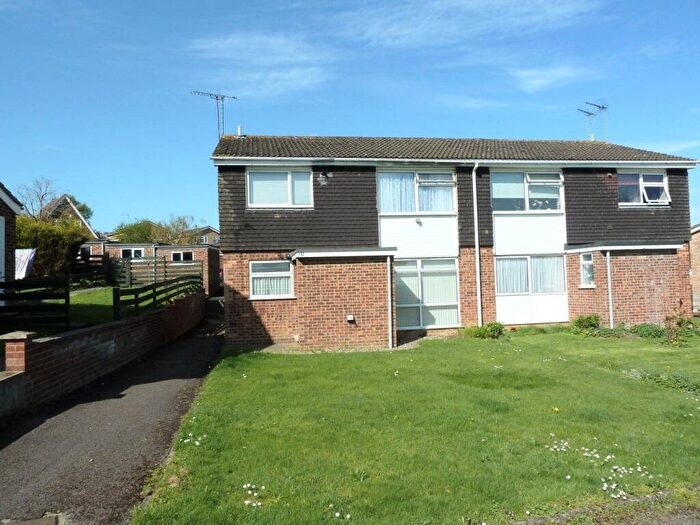 2 Bedroom Maisonette To Rent In Bankside, Banbury, OX16