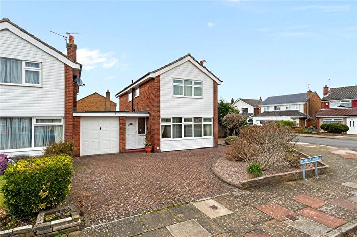 3 Bedroom Link Detached House For Sale In Penrith Avenue, Southport, Merseyside, PR8