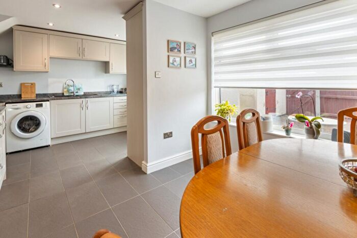 3 Bedroom Terraced House For Sale In Westerdale Way, Grimsby, DN37