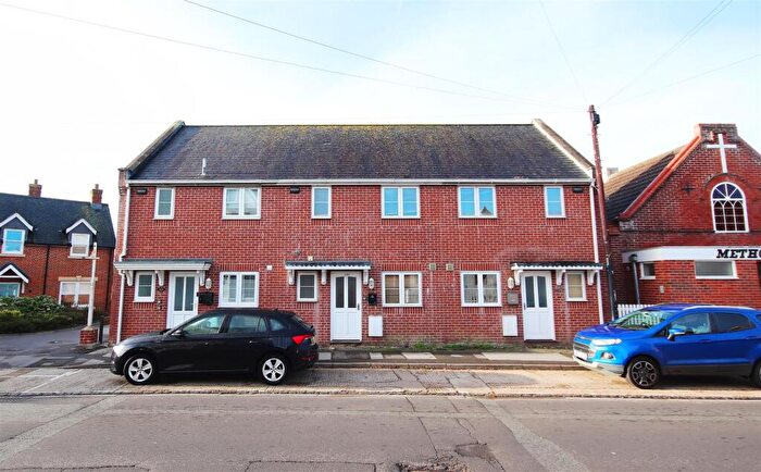 2 Bedroom Apartment To Rent In High Street, Milford On Sea, Lymington, SO41