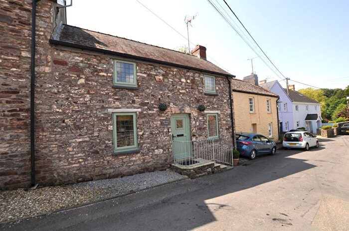 3 Bedroom Terraced House For Sale In Newbridge Road, Laugharne, SA33