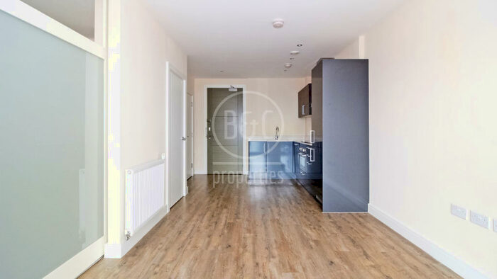 Studio To Rent In Peninsula Quay, Victory Pier, Gillingham, ME7