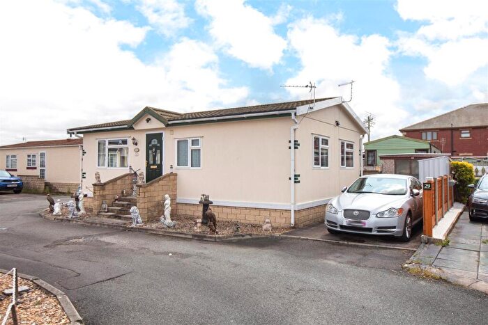 2 Bedroom Park Home For Sale In Oxcliffe Road, Heaton With Oxcliffe, Morecambe, LA3