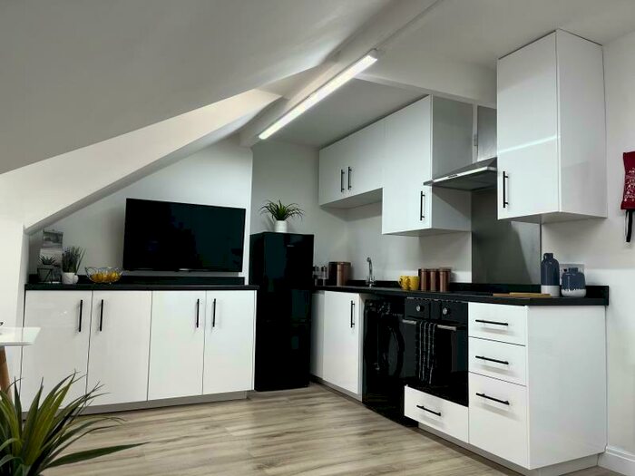 1 Bedroom Flat To Rent In C Brentwood Grove, LS12