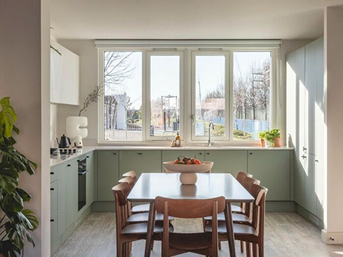 4 Bedroom Terraced House To Rent In Milne Avenue, Cambridge, Cambridgeshire, CB3