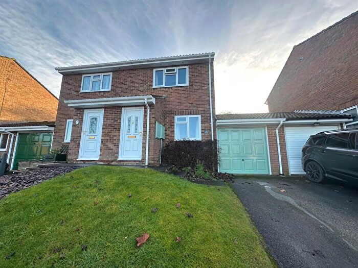 2 Bedroom House To Rent In Ward Close, Andover, SP10