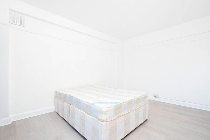 2 Bedroom Flat To Rent In Alwyne Rd, Wimbledon, London, SW19