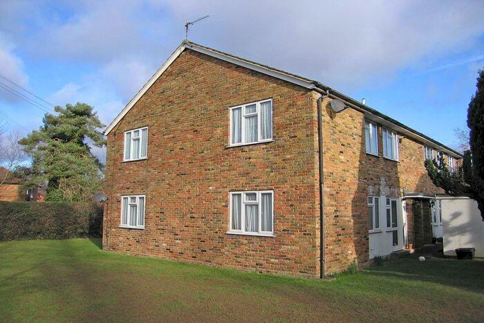 2 Bedroom Apartment To Rent In Belle Lane, Little Chalfont, HP7