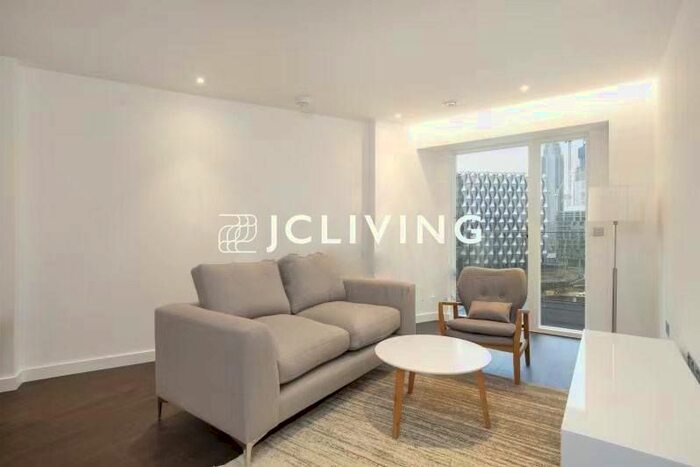 1 Bedroom Flat To Rent In Lexington Gardens, London, SW8