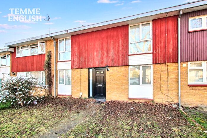 2 Bedroom Terraced House For Sale In Ballards Walk, Basildon, SS15