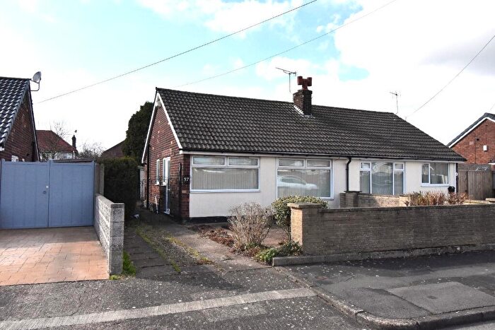 2 Bedroom Bungalow To Rent In Anlaby Park, Hull, HU4