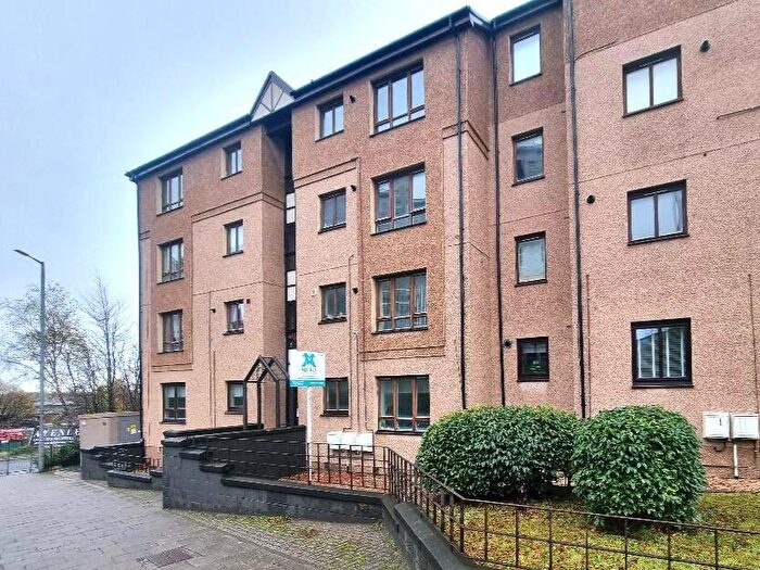 2 Bedroom Flat To Rent In Dunbeth Road, Coatbridge, Lanarkshire, ML5