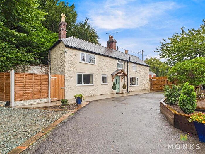 3 Bedroom Detached House For Sale In Maesbury Marsh, Oswestry, SY10