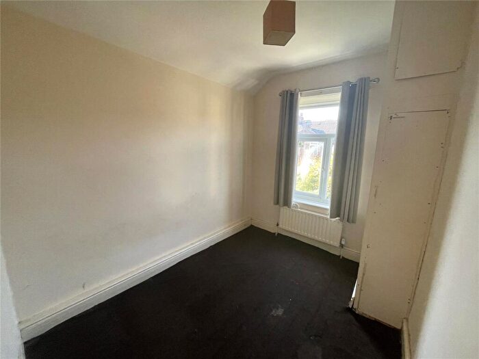 3 Bedroom Terraced House For Sale In Austerfield Avenue, Doncaster, South Yorkshire, DN5