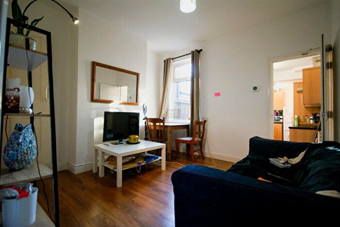 3 Bedroom Terraced House To Rent In Dawlish Road, Selly Oak, Birmingham, B29