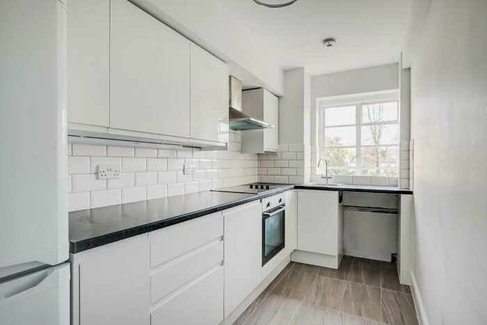 2 Bedroom Flat To Rent In Hornsey Lane, Highgate, N6