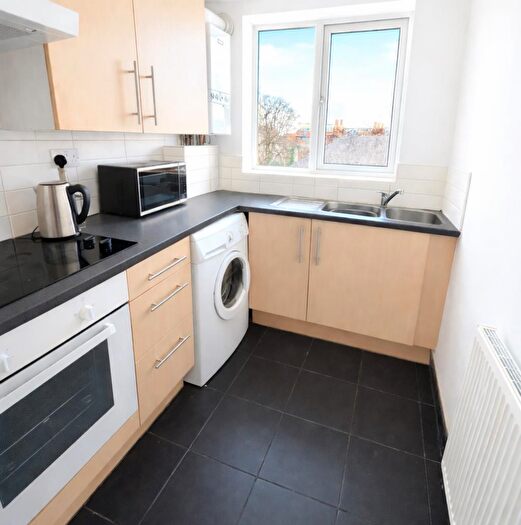 2 Bedroom Flat To Rent In Flat, Wilkinson Street, Sheffield, S10