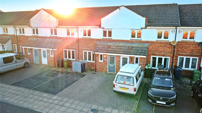 3 Bedroom Terraced House For Sale In Bittern Close, Dunston, Gateshead, NE11