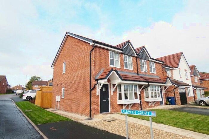 3 Bedroom Semi-Detached House To Rent In Sibley Drive, Penwortham, PR1