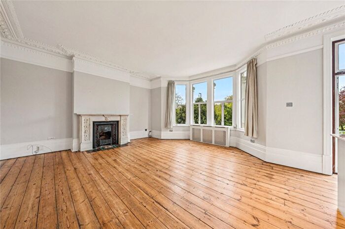 1 Bedroom Flat To Rent In Clapham Common North Side, London, SW4