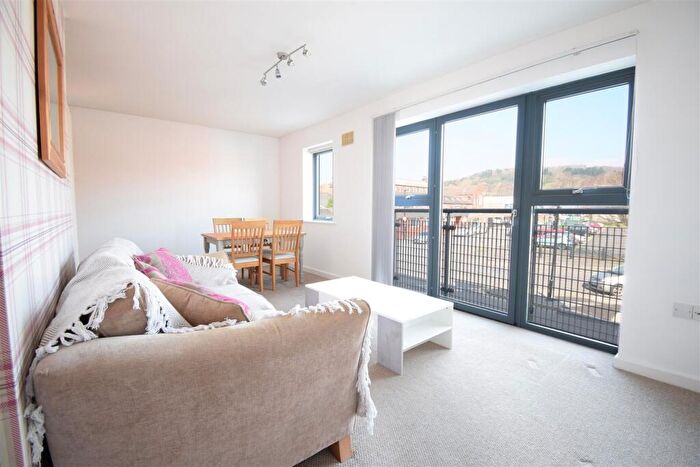 2 Bedroom Flat To Rent In Flat Cardigan House, Adelaide Lane, Sheffield, S3