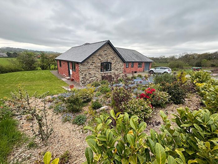 3 Bedroom Bungalow To Rent In Cross Gates, LD1