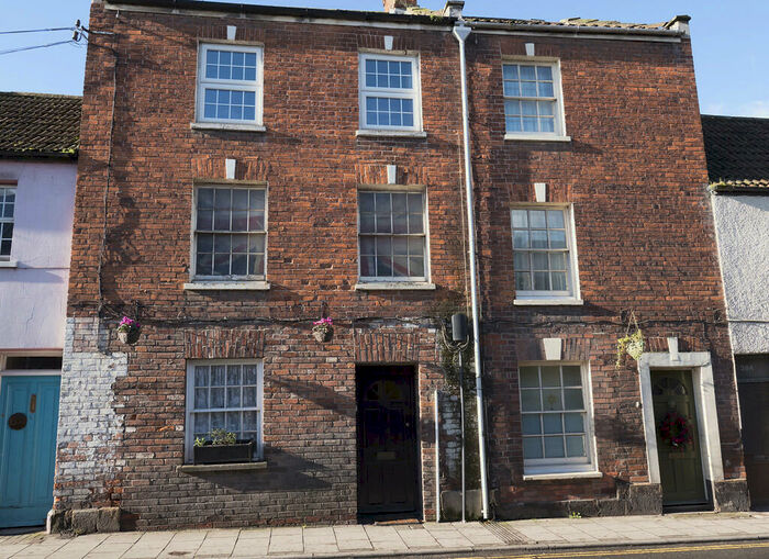 1 Bedroom Apartment To Rent In Magdalene Street, Glastonbury, BA6