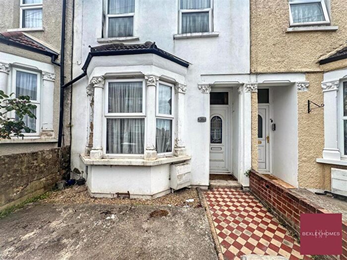 3 Bedroom Terraced House To Rent In Ashburnham Road, Belvedere, DA17
