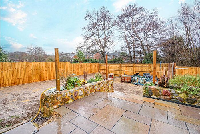 2 Bedroom Detached Bungalow For Sale In Ashford Road, Hastings, TN34