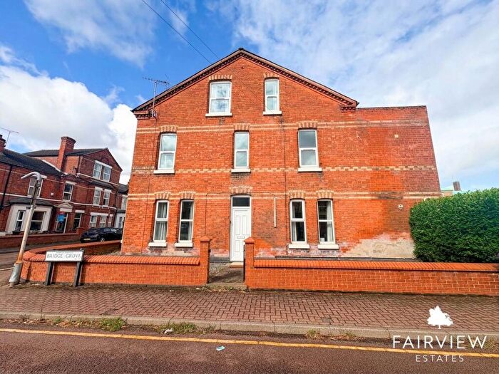 4 Bedroom Semi Detached House To Rent In Bridge Grove, West Bridgford, NG2