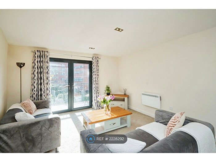 2 Bedroom Flat To Rent In Hub, Birmingham, B4