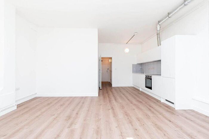 1 Bedroom Flat To Rent In Ability Plaza - Kingsland Road, Dalston, E8