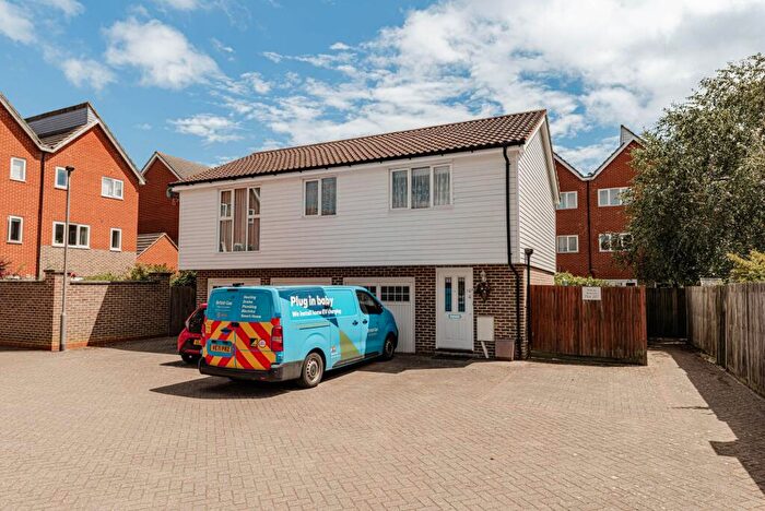 2 Bedroom Coach House For Sale In Thomas Neame Avenue, Faversham, ME13