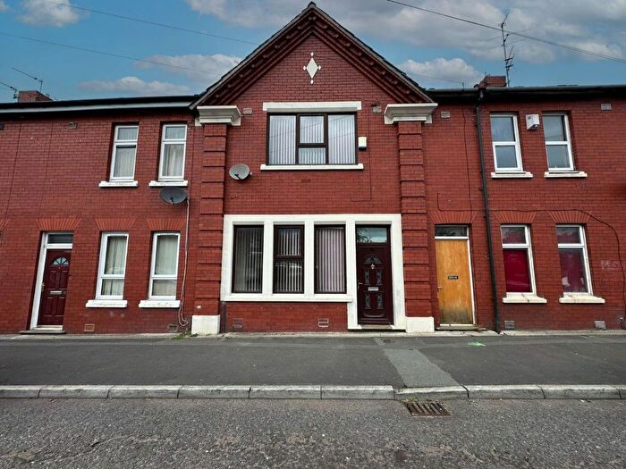 3 Bedroom Terraced House To Rent In Sumner Street, Blackburn. Lancs., BB2
