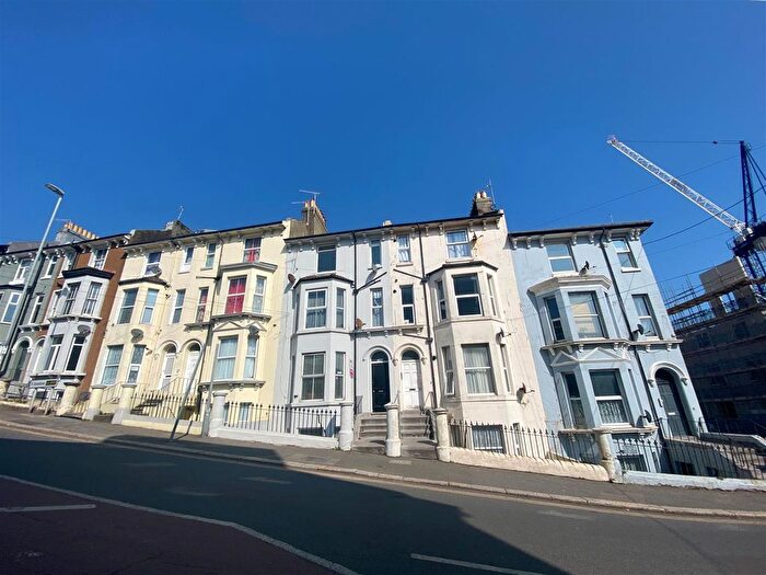 1 Bedroom Flat To Rent In South Terrace, Hastings, TN34