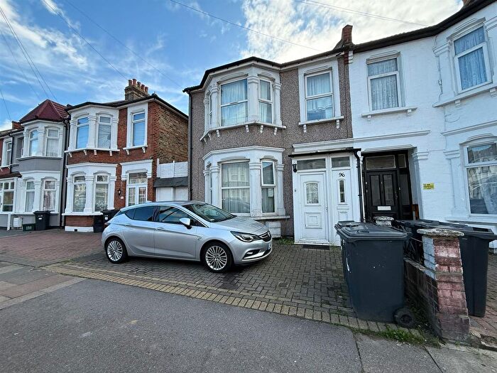 4 Bedroom Property For Sale In Mortlake Road, Ilford, IG1