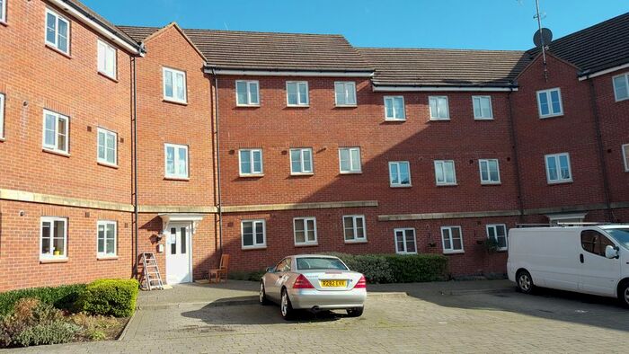 2 Bedroom Flat To Rent In Dovedale, Swindon, SN25
