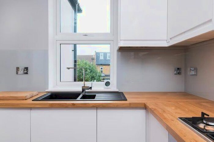 1 Bedroom Flat To Rent In Haydons Road, London, SW19