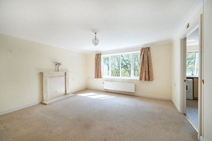 1 Bedroom Retirement Property For Sale In Lindsay Road, Poole, BH13