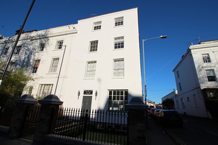 2 Bedroom Apartment To Rent In Willes Road, Leamington Spa, CV32