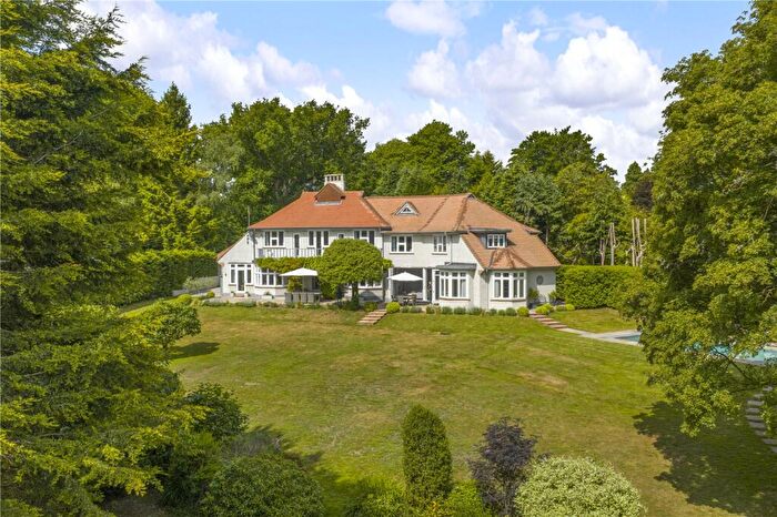 6 Bedroom Detached House For Sale In Square Drive, Haslemere, Surrey, GU27