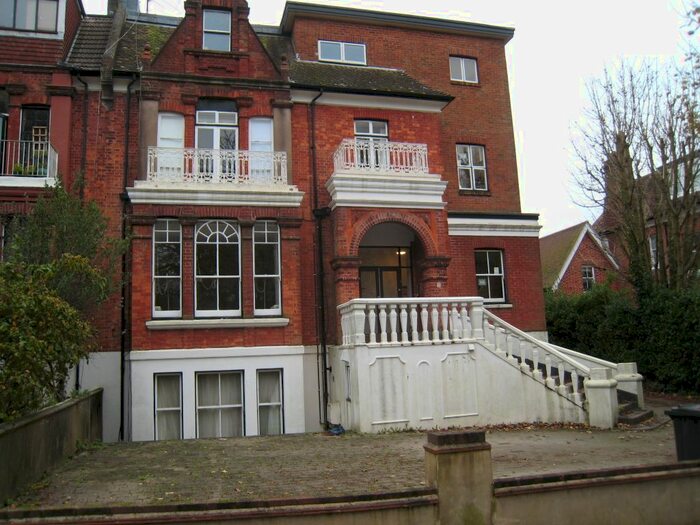 2 Bedroom Flat To Rent In Preston Park Avenue, Brighton, BN1