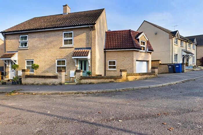 3 Bedroom End Of Terrace House To Rent In Yew Drive, Brandon, IP27