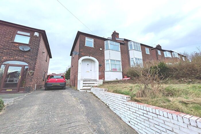 3 Bedroom Semi Detached House To Rent In Sandringham Road, Bredbury, Stockport, SK6